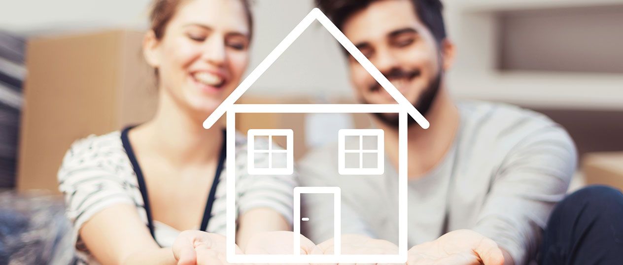 Are there any specific tools or services that can make selling a house easier?