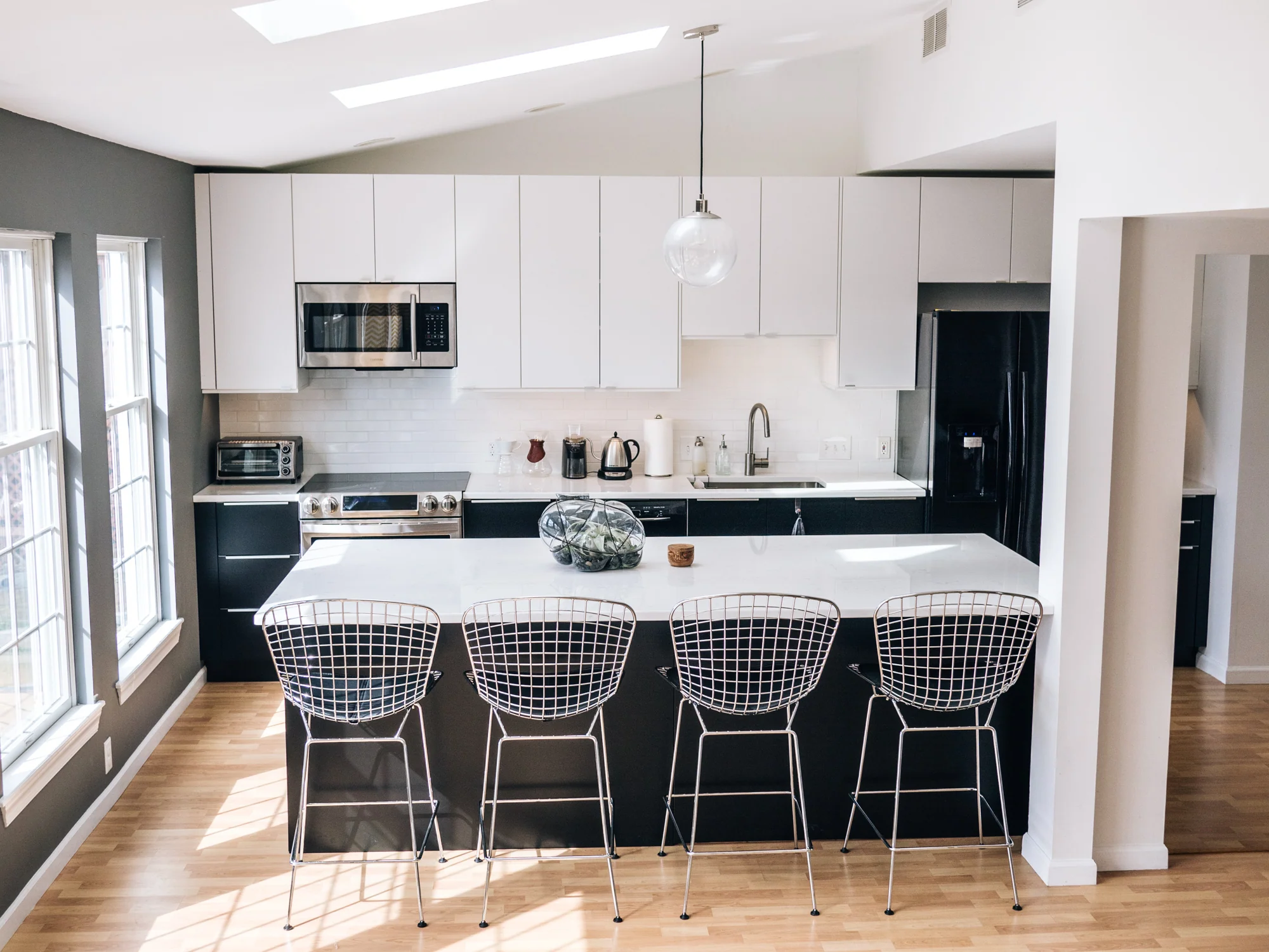 What Design Trends Should You Consider for Your New Kitchen Layout?