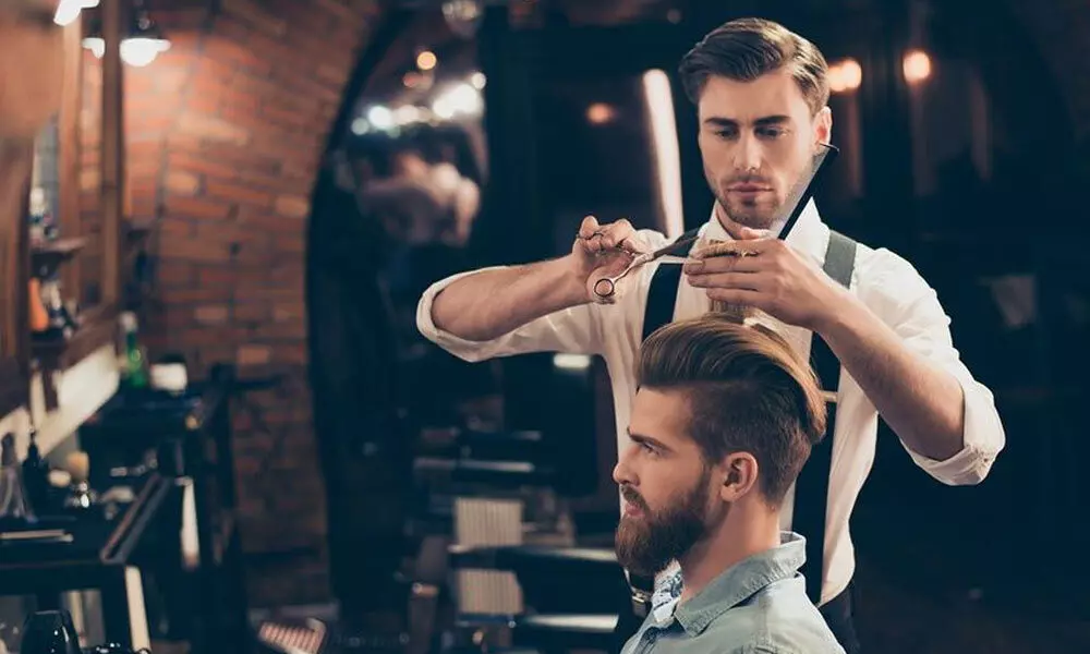 Men's Grooming: How to Tackle Dry Skin and Flaky Scalp Problems